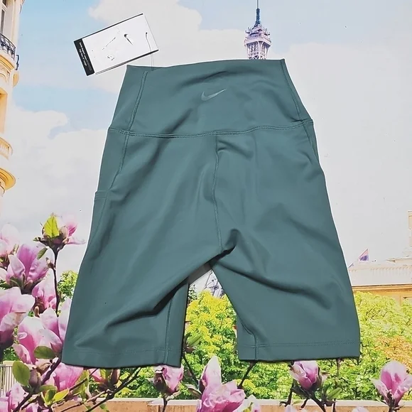 Nike One High Waisted Green Shorts Size XS NWT - Picture 7 of 8